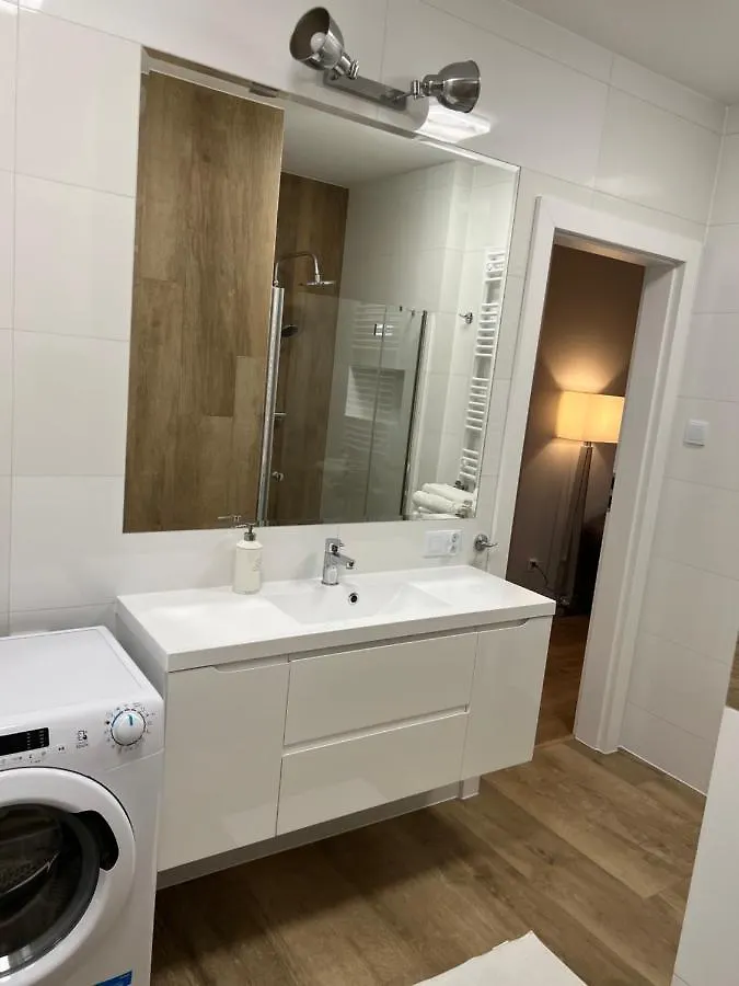 Krakowska Yellow Free Parking 1 Warsaw Apartment